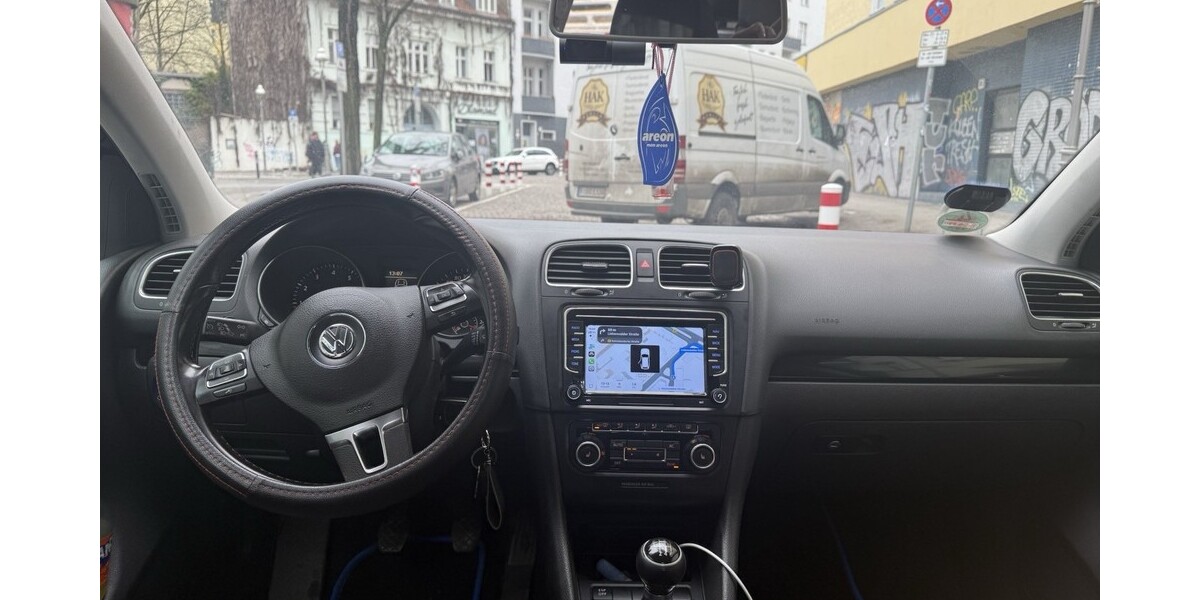 VW Golf VI 215.000 km 3.800 &euro; Berlin 10178