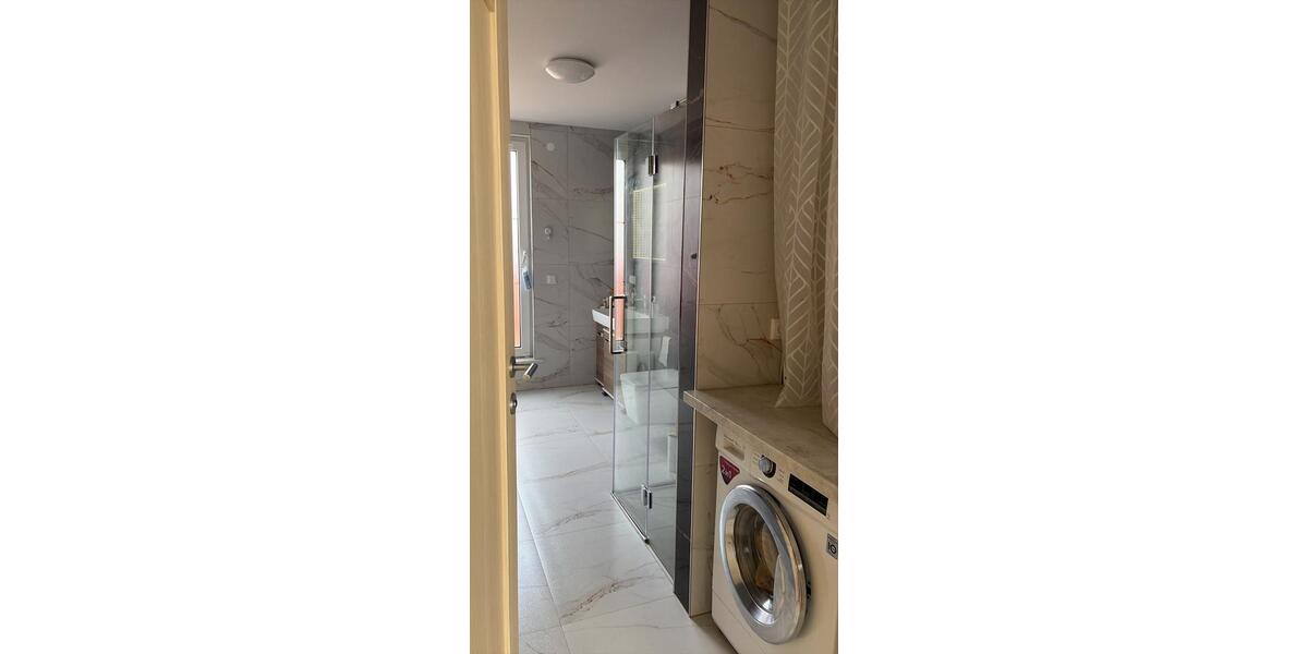 Dachgeschoßwohnung Berlin Marzahn-Hellersdorf - 4 Zimmer, 88 m&sup2;, 1.700&euro; | Angebot:26617843