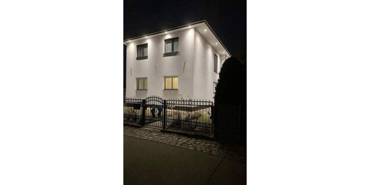 Einfamilienhaus Berlin Tegel - 7 Zimmer, 355 m&sup2;, 1.850.000&euro; | Angebot:25755943