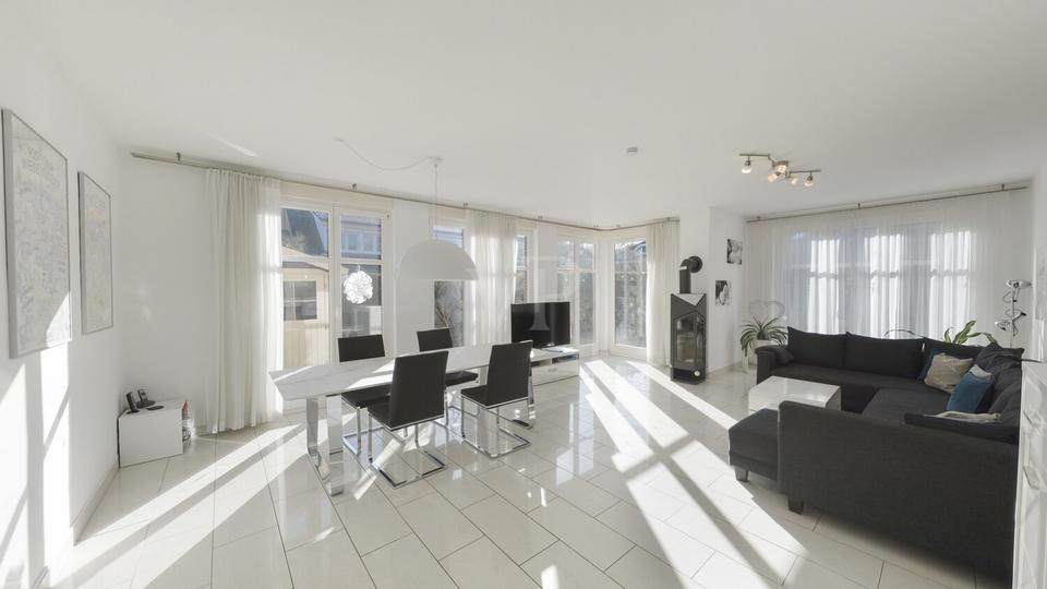 Doppelhaushälfte Kleinmachnow - 5.5 Zimmer, 193 m&sup2;, 3.250&euro; | Angebot:26434343