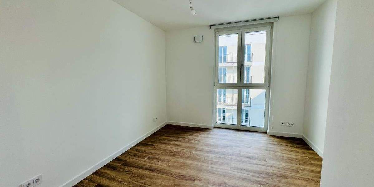 Etagenwohnung Berlin Schöneberg - 2 Zimmer, 69 m&sup2;, 1.475&euro; | Angebot:24885048