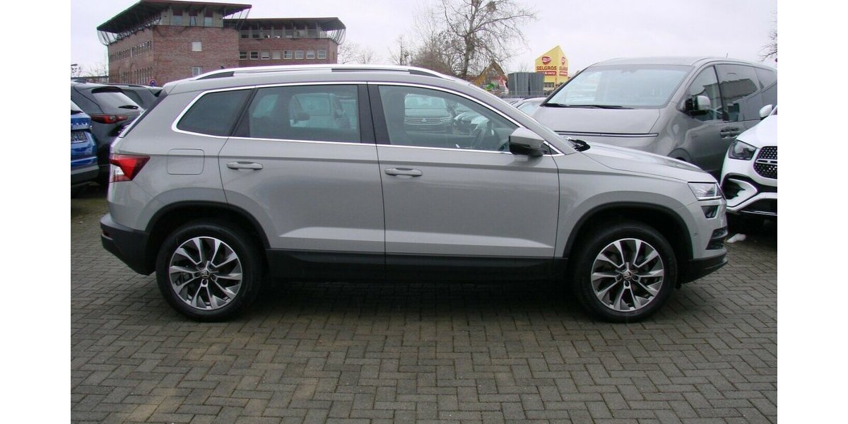 Skoda Karoq 1,5TSi Clever ACC 360° LED Panorama AHK 56.303 km 25.980 &euro; Falkensee 14612