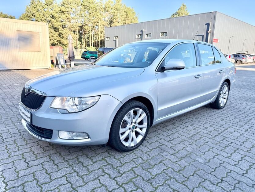 Skoda Superb 198.000 km 4.999 € Potsdam 14480