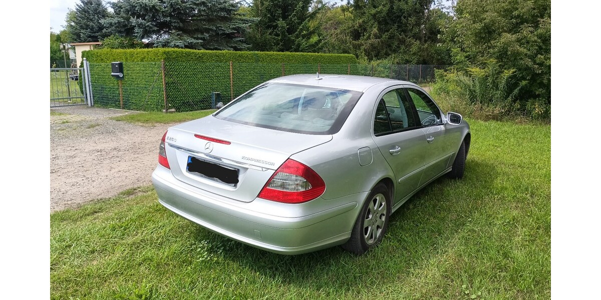 Mercedes-Benz E 200 223.000 km 5.300 &euro; Brieselang 14656