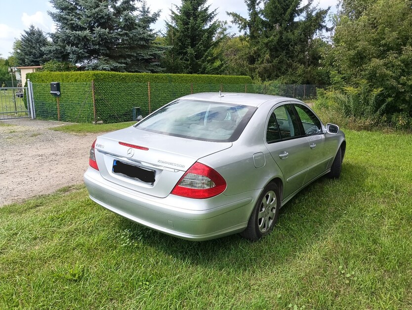 Mercedes-Benz E 200 223.000 km 5.300 € Brieselang 14656