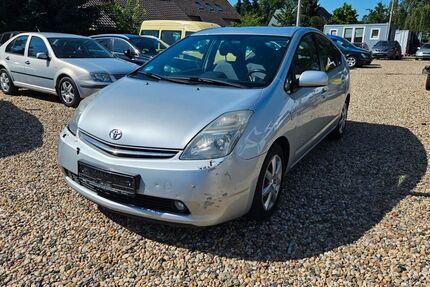 Toyota Prius 171.000 km 2.990 &euro; Rüdersdorf OT Tasdorf 15562