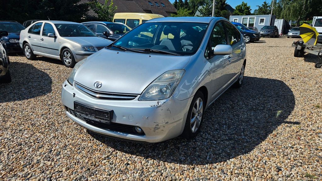 Toyota Prius 171.000 km 2.990 &euro; Rüdersdorf OT Tasdorf 15562
