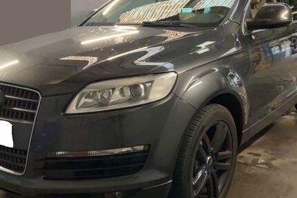 Audi Q7 200.000 km 8.999 &euro; Berlin 13405