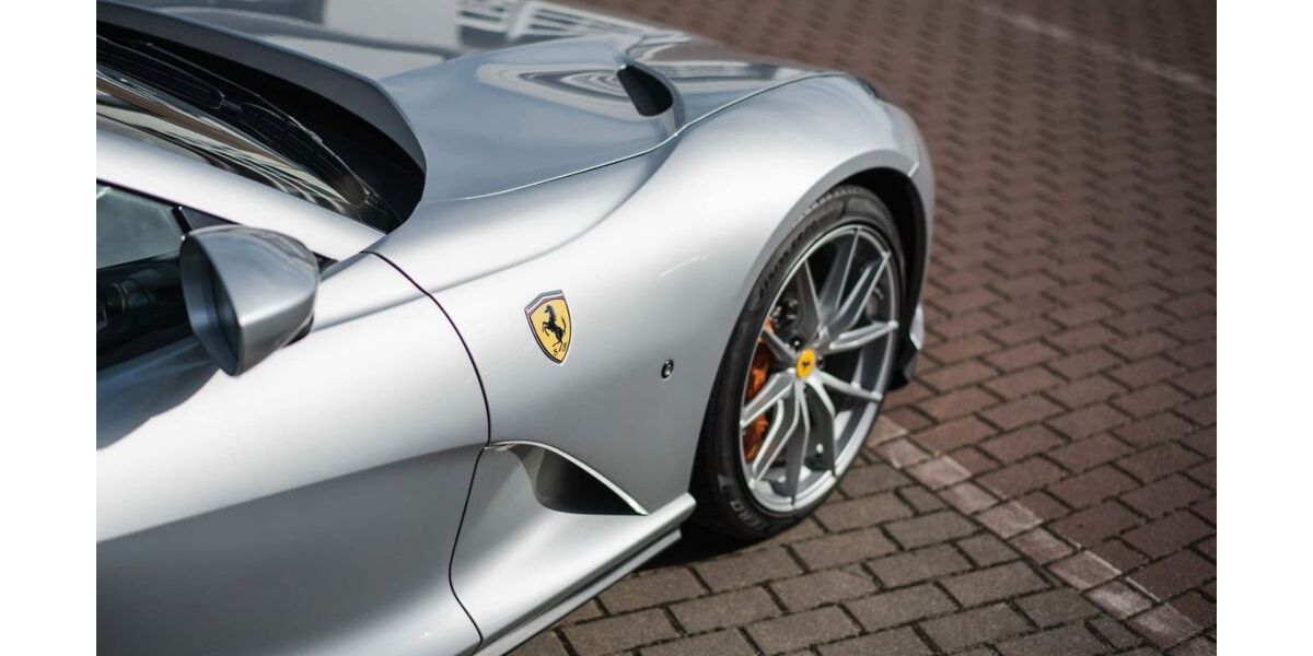 Ferrari 812 9.500 km 529.000 &euro; Berlin 12555