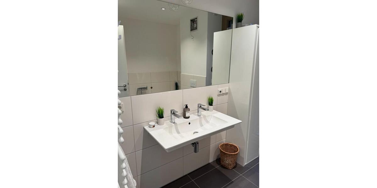 Etagenwohnung Berlin Friedrichshain-Kreuzberg - 4 Zimmer, 115 m&sup2;, 2.350&euro; | Angebot:27710830