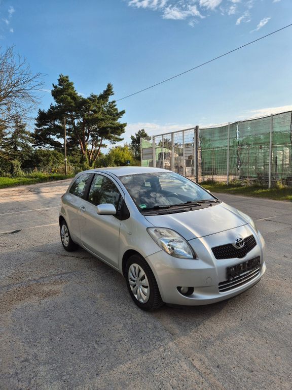 Yaris