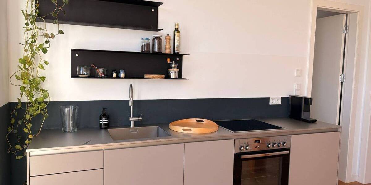 Etagenwohnung Berlin Kreuzberg - 2 Zimmer, 75 m&sup2;, 2.600&euro; | Angebot:26608594