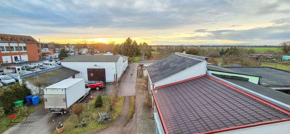 Wohn- & Gewerbeensemble mit Entwicklungspotenzial – Ihre Kapitalanlage mit Flughafennähe 11 zimmer