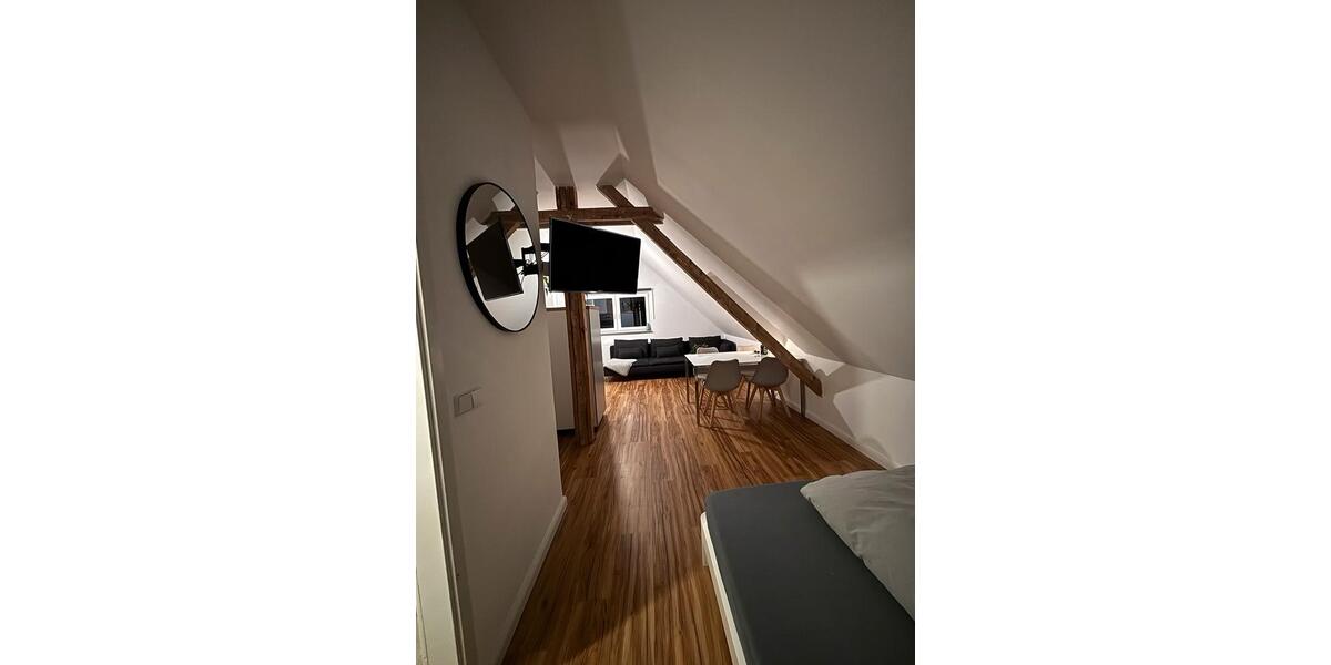 Dachgeschoßwohnung Berlin Treptow-Köpenick - 1 Zimmer, 37 m&sup2;, 950&euro; | Angebot:26236277