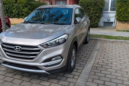 Hyundai TUCSON 69.600 km 13.500 &euro; Falkensee 14612