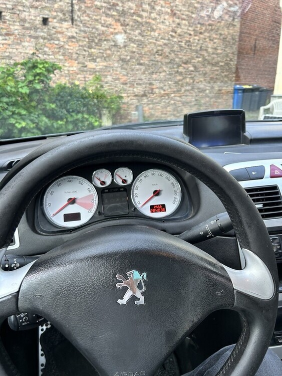 Peugeot 307 CC 286.500 km 2.500 € Wandlitz 16348