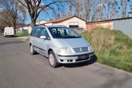 VW Sharan 163.445 km 990 &euro; Berlin 13629