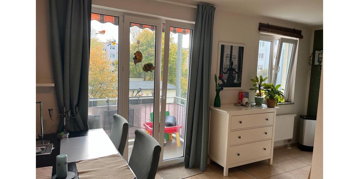 Etagenwohnung Berlin Treptow-Köpenick - 3 Zimmer, 80 m&sup2;, 1.050&euro; | Angebot:27717944
