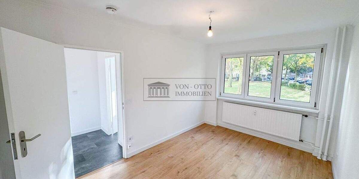 Raum für gemeinsame Momente: modernes Wohnen mit Balkon 2 zimmer