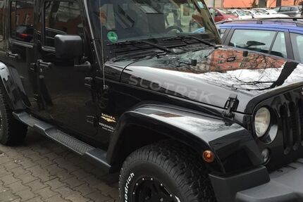 Jeep Wrangler 177.000 km 25.500 € Berlin 14167