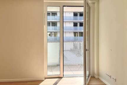 Wohnung Berlin Hakenfelde - 2 Zimmer, 53 m&sup2;, 878&euro; | Angebot:26623522
