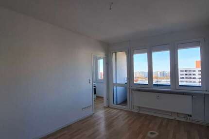 Wohnung zum Mieten in Berlin 305,79 € 32.4 m² 1 zimmer