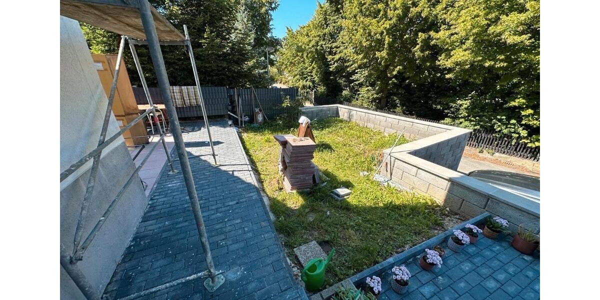 Doppelhaushälfte - 8 Zimmer, 110 m&sup2;, 99.999&euro; | Angebot:27002053