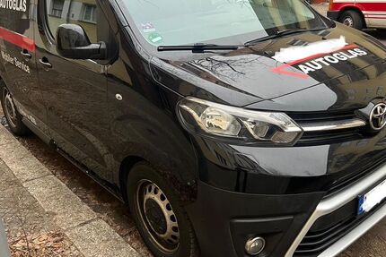 Toyota Proace City 222.000 km 6.600 &euro; Berlin 12045