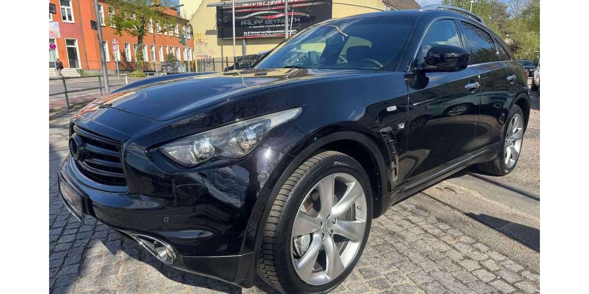 INFINITI QX70 126.000 km 17.890 &euro; Berlin 12107