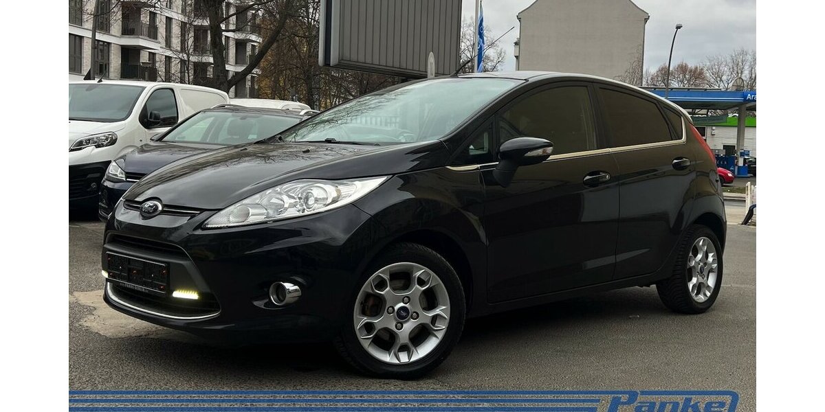 Ford Fiesta Titanium*Keyless*PDC*LED*Tel.*Chrom*GAS* 178.353 km 4.290 &euro; Berlin 13187