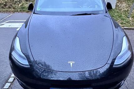 Tesla Model Y 59.800 km 34.500 &euro; Berlin 14197
