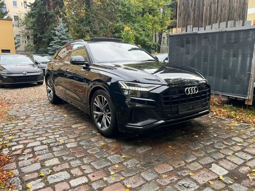 Audi Q8 151.200 km 47.500 € Berlin 12103