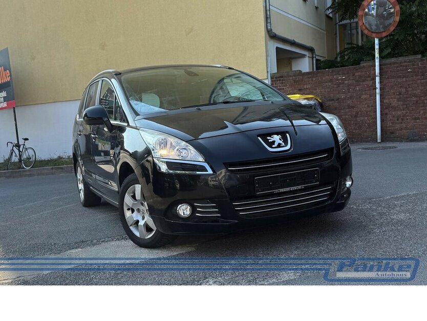 Peugeot 5008 1.6 155 THP Family plus*7Sitz*HUD*Pano*NAV* 143.915 km 7.980 € Berlin 13187