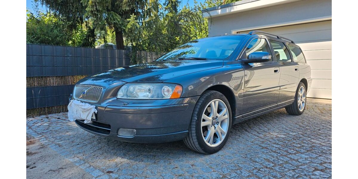 Volvo V70 214.000 km 7.900 &euro; Rangsdorf 15834