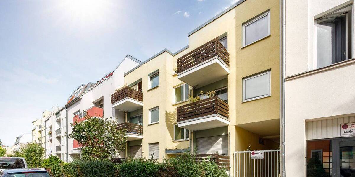 Quiet Comfort - Ruhig gelegene Wohnung mit Balkon und Stellplatz fußläufig zum Volkspark Rehberge 2 zimmer
