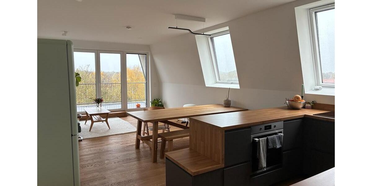 Dachgeschoßwohnung Potsdam - 4 Zimmer, 134 m&sup2;, 2.895&euro; | Angebot:24506201