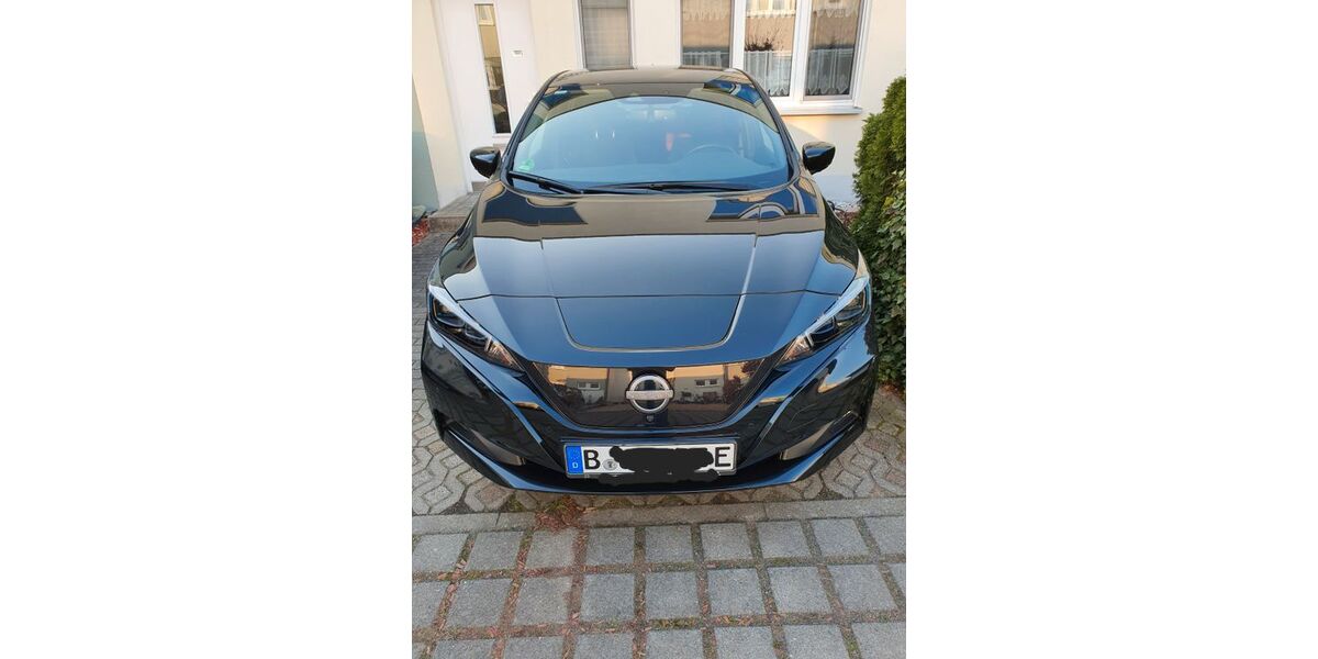 Nissan Leaf 18.378 km 16.999 &euro; Berlin 13059