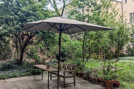 Charmante Altbauwohnung mit 3 Zimmern im denkmalgeschützten Ensemble 3 zimmer