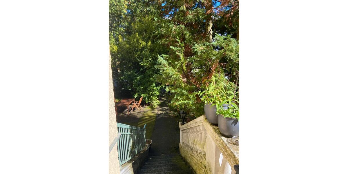 Maisonettenwohnung Berlin Steglitz-Zehlendorf - 4 Zimmer, 140 m&sup2;, 1.800&euro; | Angebot:25962295