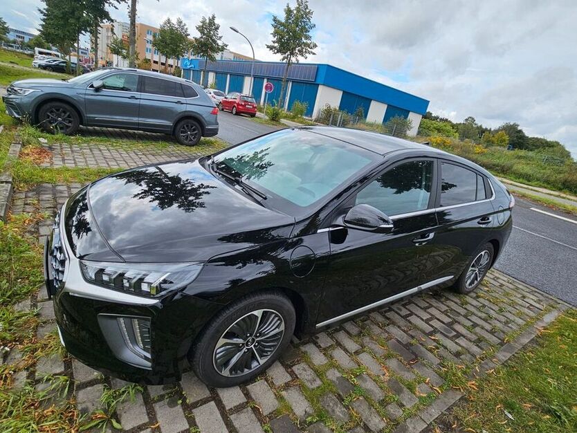 IONIQ
