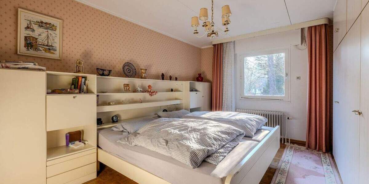 Einfamilienhaus Berlin Frohnau - 4 Zimmer, 165 m&sup2;, 500.000&euro; | Angebot:25700397