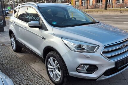 Ford Kuga 80.000 km 16.900 &euro; Berlin 13599
