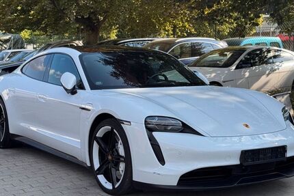 Porsche Taycan 92.870 km 49.990 &euro; Schönefeld 12529
