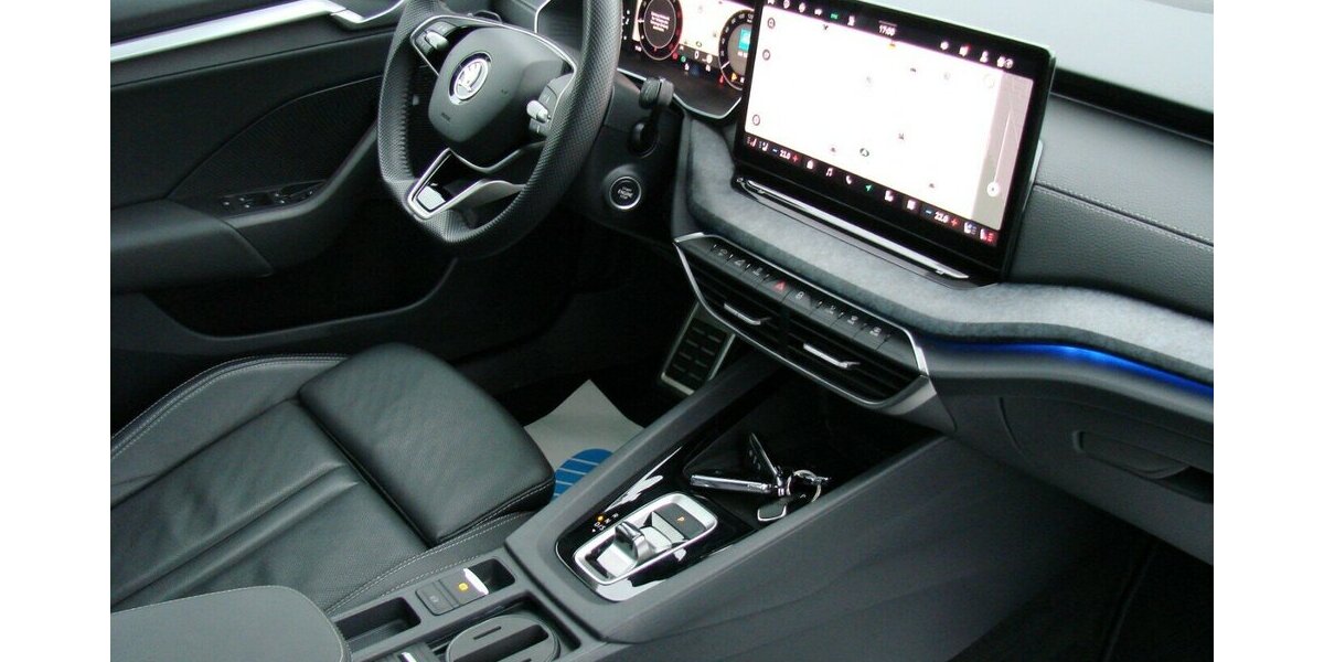 Skoda Octavia 2,0TDI Selection Leder Pano ACC Standheizu 15.681 km 33.980 &euro; Falkensee 14612