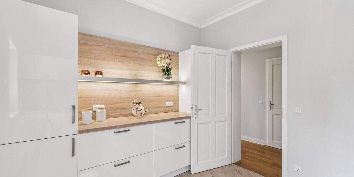 Einfamilienhaus Berlin Lichterfelde - 8 Zimmer, 282 m&sup2;, 2.795.000&euro; | Angebot:25712203