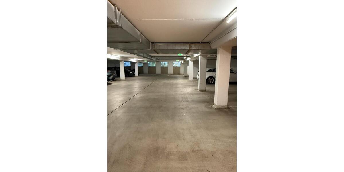 Garagen / Stellplätze Berlin Neukölln - 100&euro; | Angebot:26073359