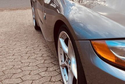 BMW Z4 129.977 km 12.900 &euro; Berlin 13055