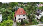 Wohnen im Grünen mit Potenzial: Bezugsfreies Haus mit Garten vor den Toren der Hauptstadt