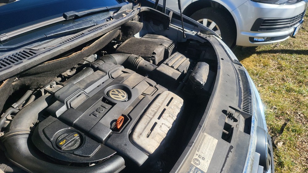 VW Touran 317.000 km 1.999 &euro; Berlin 10178