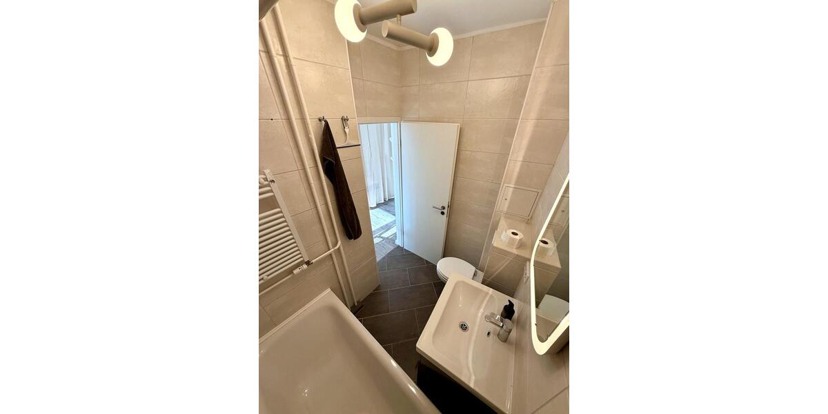 Etagenwohnung Berlin Charlottenburg-Wilmersdorf - 1 Zimmer, 34 m&sup2;, 199.000&euro; | Angebot:27019357